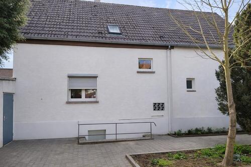 Foto - 6 Zimmer Einfamilienhaus zum Kaufen in Rodenbach