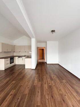 Foto - Schicke 2-Zimmer Wohnung mit Balkon + Küche + Stellplatz