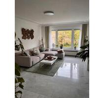 Luxuriöses Reihenmittelhaus mit Einliegerwohnung in Porz-Wahn - Köln