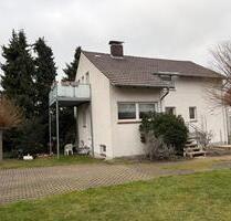 Ruhige Dachgeschosswohnung mit großem Balkon - Lübbecke