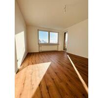 sanierte 2-Zimmer-Wohnung in Hannover-Döhren mit Balkon