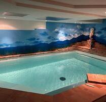 Haus mit Indoorpool - 2.100,00&nbsp;EUR Kaltmiete, ca.&nbsp; 150,00&nbsp;m&sup2; in Neuburg an der Donau (PLZ: 86633)