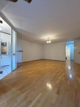 Foto - 3 Zimmer Erdgeschoßwohnung in München