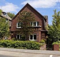 Charaktervolle Rotklinkervilla in Düsseldorf-Kaiserswerth