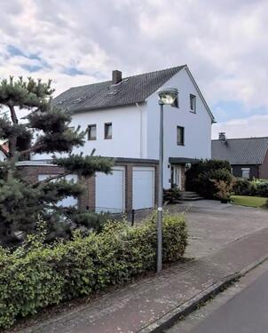 Foto - Großzügige 3–4-Zimmer-Wohnung mit Garten, Terrasse & Garage