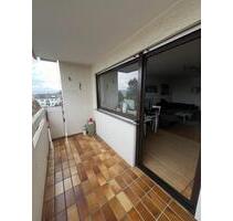 2 Zimmerwohnung mit Balkon, Tiefgaragenstellplatz und Keller. - Schwetzingen