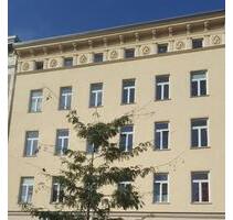 Möblierte und renovierte zwei Zimmer Altbauwohnung in Halle Saale - Halle (Saale) Büschdorf