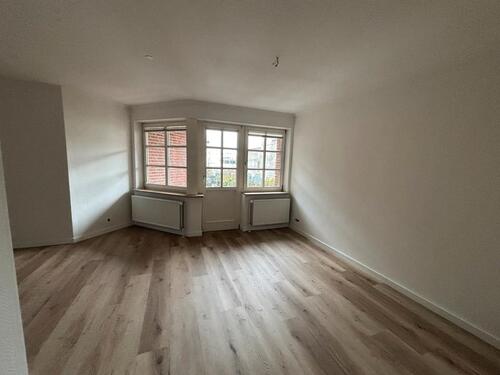 Foto - 3-Zimmer-Wohnung 78 m² im Zentrum von Husum