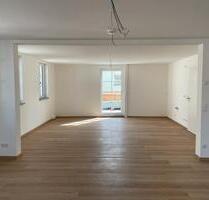 Familienwohnung zu vermieten - 990,00&nbsp;EUR Kaltmiete, ca.&nbsp; 115,00&nbsp;m&sup2; in Neunburg vorm Wald (PLZ: 92431)