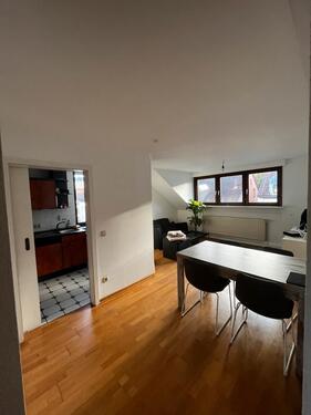 Foto - WG-Zimmer in frisch renovierter Wohnung (Männer-WG)