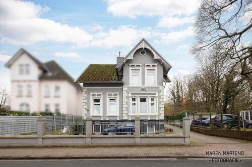 Foto - Großzügige Erdgeschosswohnung in stilvoller Stadtvilla - ab 01.05