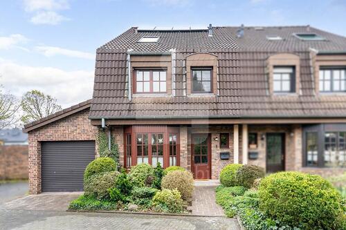 Foto - Reinschauen lohnt sich: Tolle Doppelhaushälfte mit Garten und Sauna!