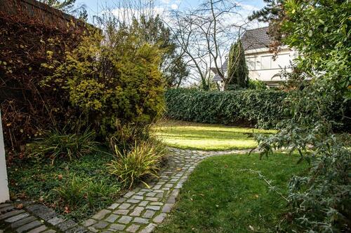 Foto - 9 Zimmer Einfamilienhaus in Düsseldorf