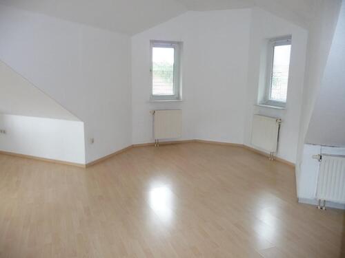 Foto - 3 Zimmer Dachgeschoßwohnung zur Miete in Niederaula