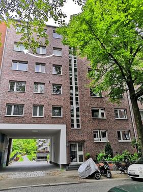 Foto - 2-Zimmer Whg. renoviert mit gr. Balkon (courtagefrei von privat)