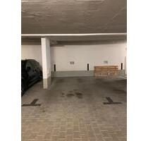 Tiefgaragenstellplatz am Cosimastr. - München Bogenhausen