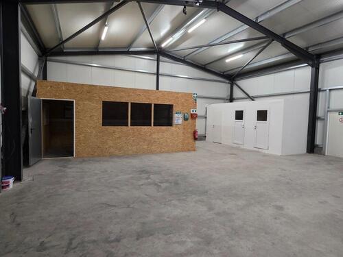 Foto - Gewerbehallen in Kropp - 2.400,00&nbsp;EUR Kaltmiete, ca.&nbsp; 6,50&nbsp;m&sup2;