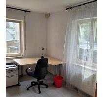 Möbliertes Nichtraucher-Zimmer im Wohnhaus mit Internet & Garten - Konstanz Konstanz-Fürstenberg