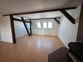 Foto - Wunderschöne Dachgeschosswohnung mit Einbauküche und Balkon