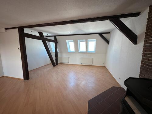 Foto - Wunderschöne Dachgeschosswohnung mit Einbauküche und Balkon