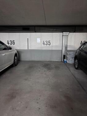 Foto - Tiefgarage - Stellplatz - Garage Auto Kfz- Laim 80689
