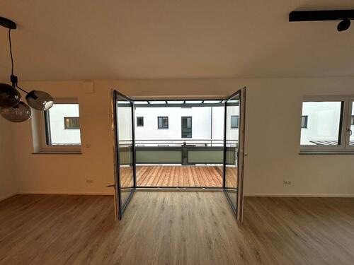 Foto - Neue 3-Zi.-Wohung mit XXL Balkon, Einbauküche und möbliertem Bad ab sofort zu vermieten.