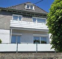 Kernsanierte Altstadt-Wohnung, ca. 80 m² Wohn-Nutzfläche, Balkon - Hückeswagen