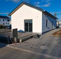 Neubau Haus - 1.200,00 EUR Kaltmiete, ca.  83,00 m² in Abensberg (PLZ: 93326)