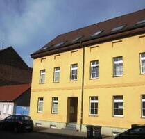 Helle renovierte 3- Zimmer Wohnung mit Einbauküche - Dessau-Roßlau