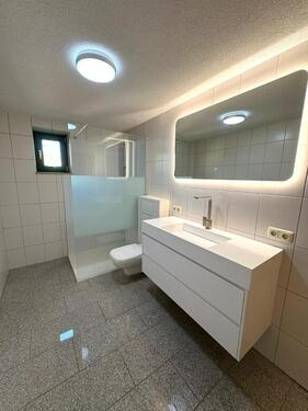 Foto - Großzügige 3,5 Zimmer Wohnung in ruhiger Villa !!!