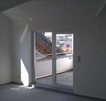 Attraktive Eigentumswohnung mit Loggia und zwei Stellplätzen von - Brechen