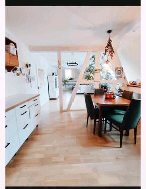 Foto - Liebevoll sanierte 4 Zimmer Wohnung 145 qm