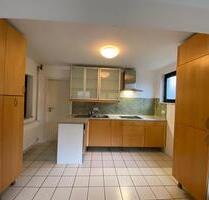 Helle 2,5-Zimmer Einliegerwohnung mit Große Fenster in alle räume - Biebertal