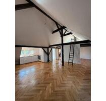 Designer Dachgeschosswohnung - 1.050,00&nbsp;EUR Kaltmiete, ca.&nbsp; 70,00&nbsp;m&sup2; in Berlin (PLZ: 10318) Lichtenberg