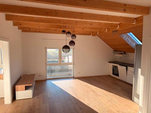 Foto - Gemütliche 3 Zimmer Wohnung mit ausgebauten Dachgeschoss