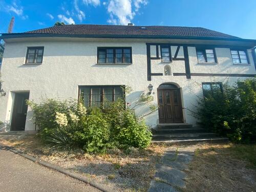 Foto - Großes Haus in Erolzheim - 420.000,00 EUR Kaufpreis,
