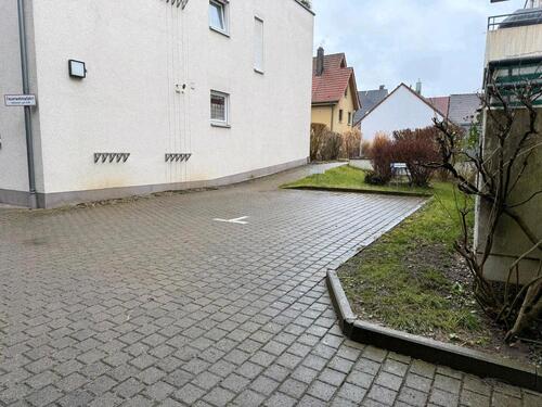 Foto - Stellplatz PKW - 60,00&nbsp;EUR Miete,