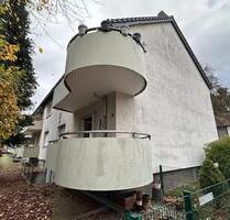 ***BEZUGSFREI*** 2-Zi mit ca. 100m² Garten + Balkon + Stellplatz - Köln Porz