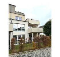 *Attraktive geräumige 3-ZKB-Wohnung mit großem Süd-Balkon mit Fahrstuhl + Tiefgarage* - Gelnhausen