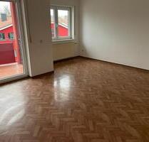 Zweizimmerwohnung in Eisenberg - 650,00&nbsp;EUR Kaltmiete, ca.&nbsp; 64,00&nbsp;m&sup2; in Eisenberg (Pfalz) (PLZ: 67304)