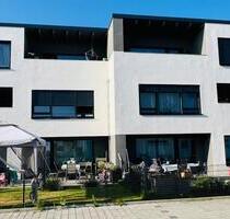 89m2 - 4 Zimmerwohnung mit Garten und großer Südseite Terrasse - Schwandorf