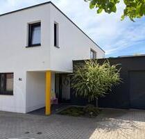 Neuwertiges Architektenhaus - 429.000,00&nbsp;EUR Kaufpreis, ca.&nbsp; 142,00&nbsp;m&sup2; in Nordhorn (PLZ: 48529)