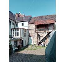 abgeschlossener Resthof zur 