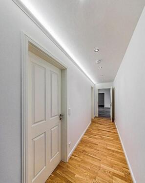 Foto - Gepflegte und sehr geräumige 2-Zimmer-Wohnung zu vermieten