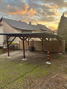 Foto - Carport-Stellplatz an gepflegten Mehrfamilienhaus zu vermieten!