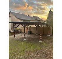 Carport-Stellplatz an gepflegten Mehrfamilienhaus zu vermieten! - Nalbach