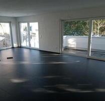 Mietwohnung in Winnenden - 2.680,00&nbsp;EUR Kaltmiete, ca.&nbsp; 170,00&nbsp;m&sup2; in Waiblingen (PLZ: 71332)
