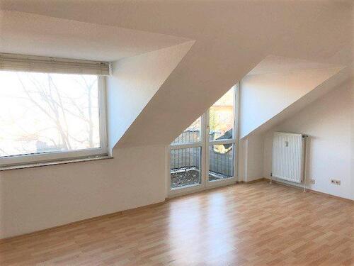 Foto - Dachgeschoßwohnung in Geisenheim zur Miete