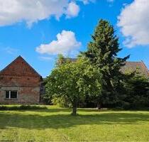 Großzügiges Landhaus mit ca. 5.000 m², Scheune, Stallungen - Genthin