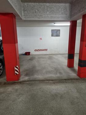 Foto - Tiefgaragenplatz in Mehrfamilienhaus